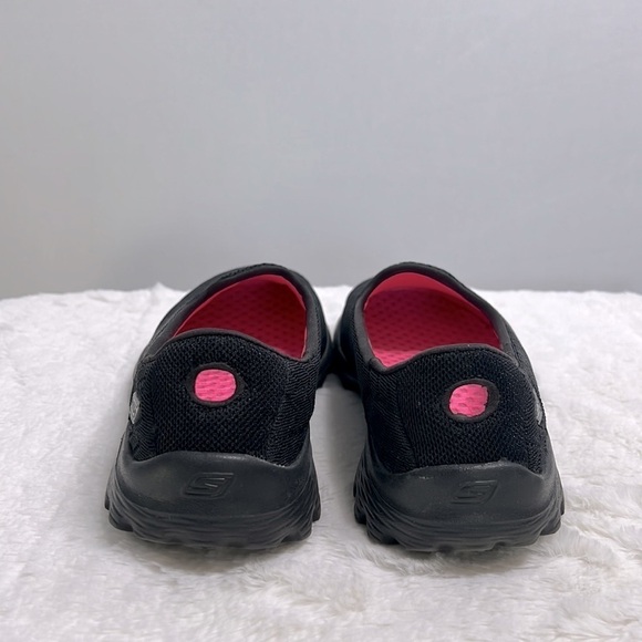 Sketchers Black Axis GoWalk 2 Mesh Slip-On Walking Shoe size 6 - Picture 3 of 12